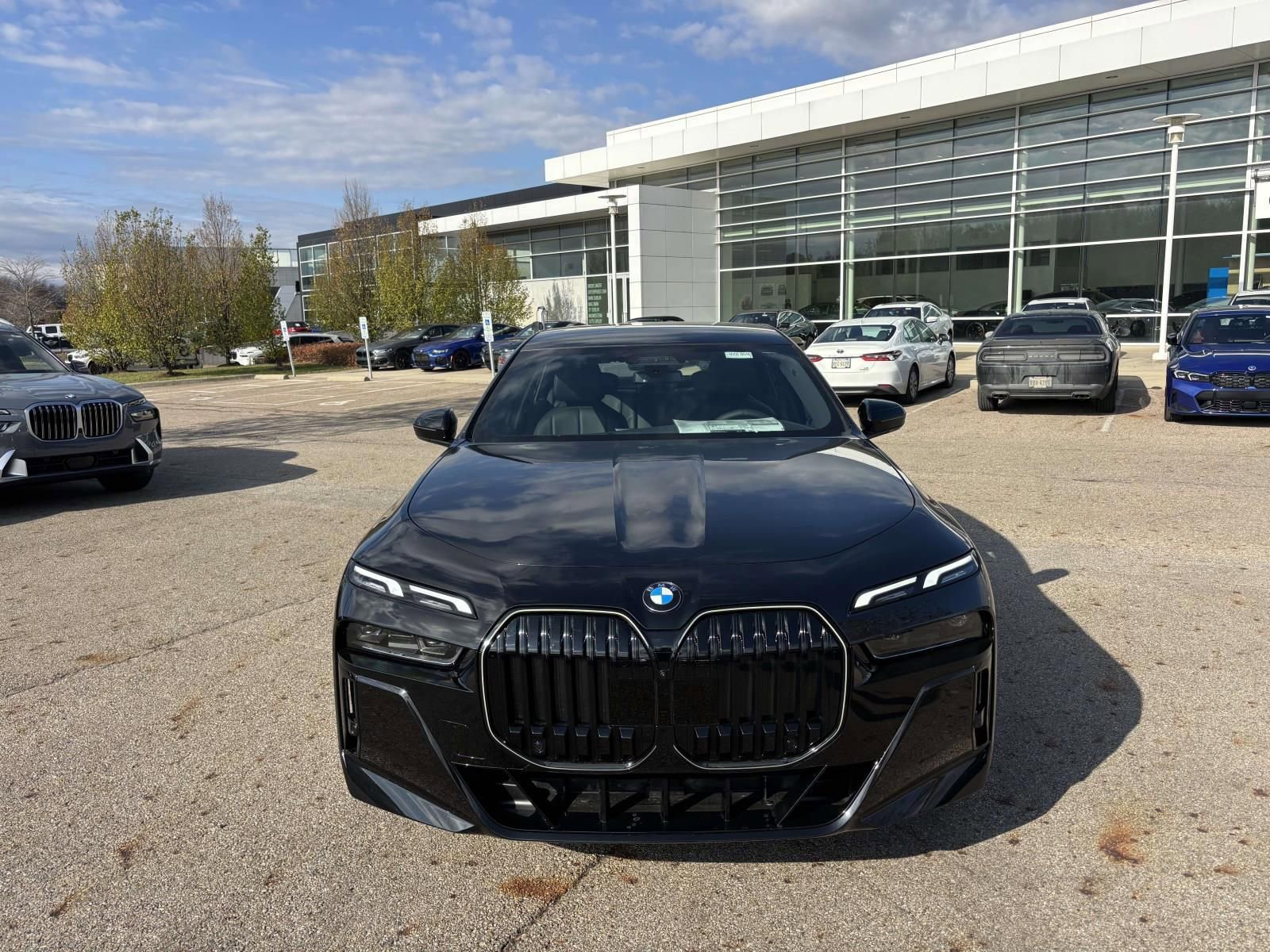 New 2026 BMW 740i xDrive image 2