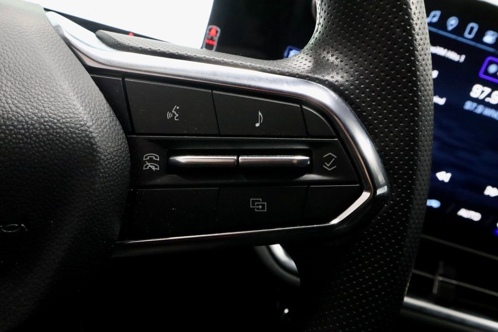 Used 2025 Chevrolet Equinox EV LT image 28