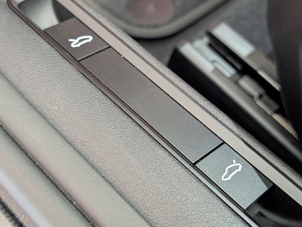 Certified 2025 Porsche 911 Carrera S RWD image 26