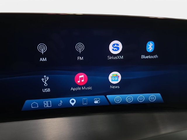 New 2027 Cadillac Vistiq Luxury AWD/4WD image 18
