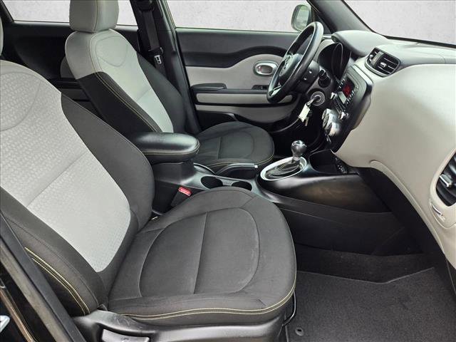 Used 2014 Kia Soul + FWD image 18