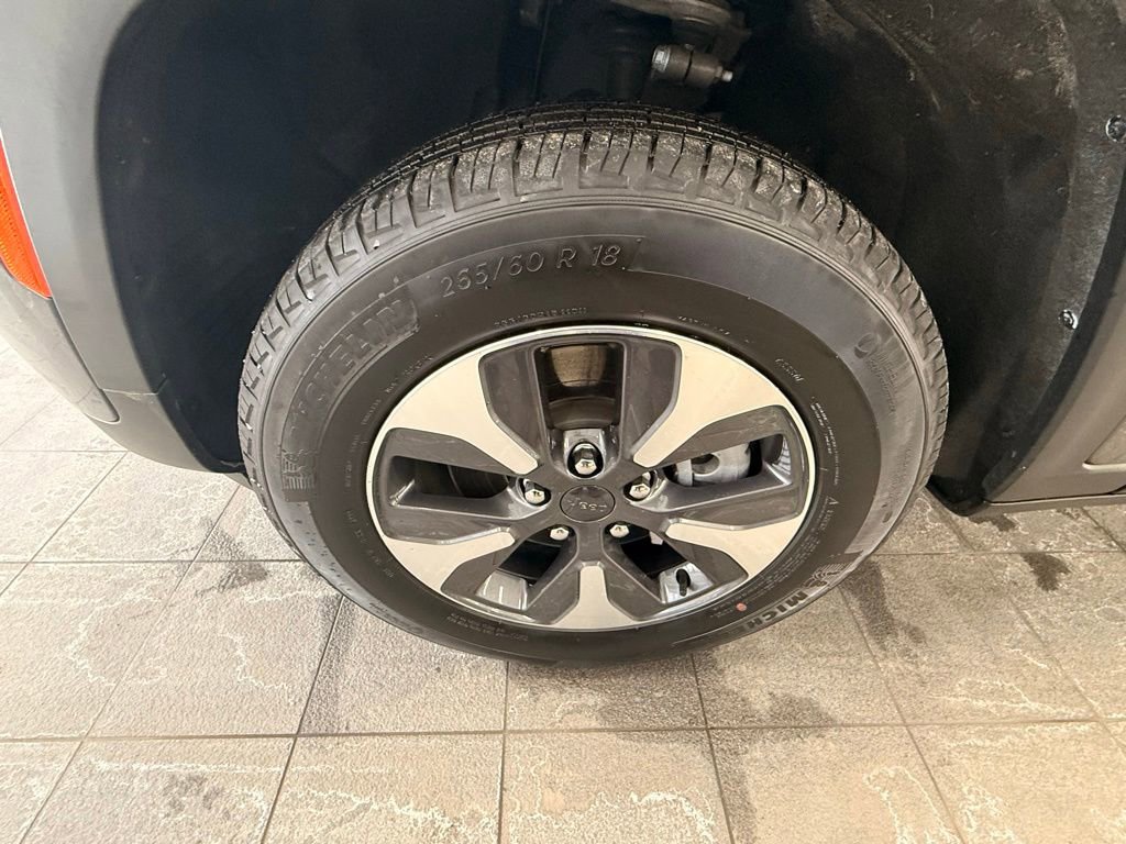 Used 2022 Jeep Grand Cherokee Limited 4xe image 44