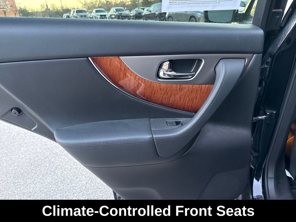 Used 2015 INFINITI QX70 AWD w/ Premium Package image 27