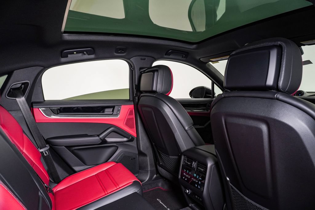 New 2026 Porsche Cayenne S AWD/4WD image 16
