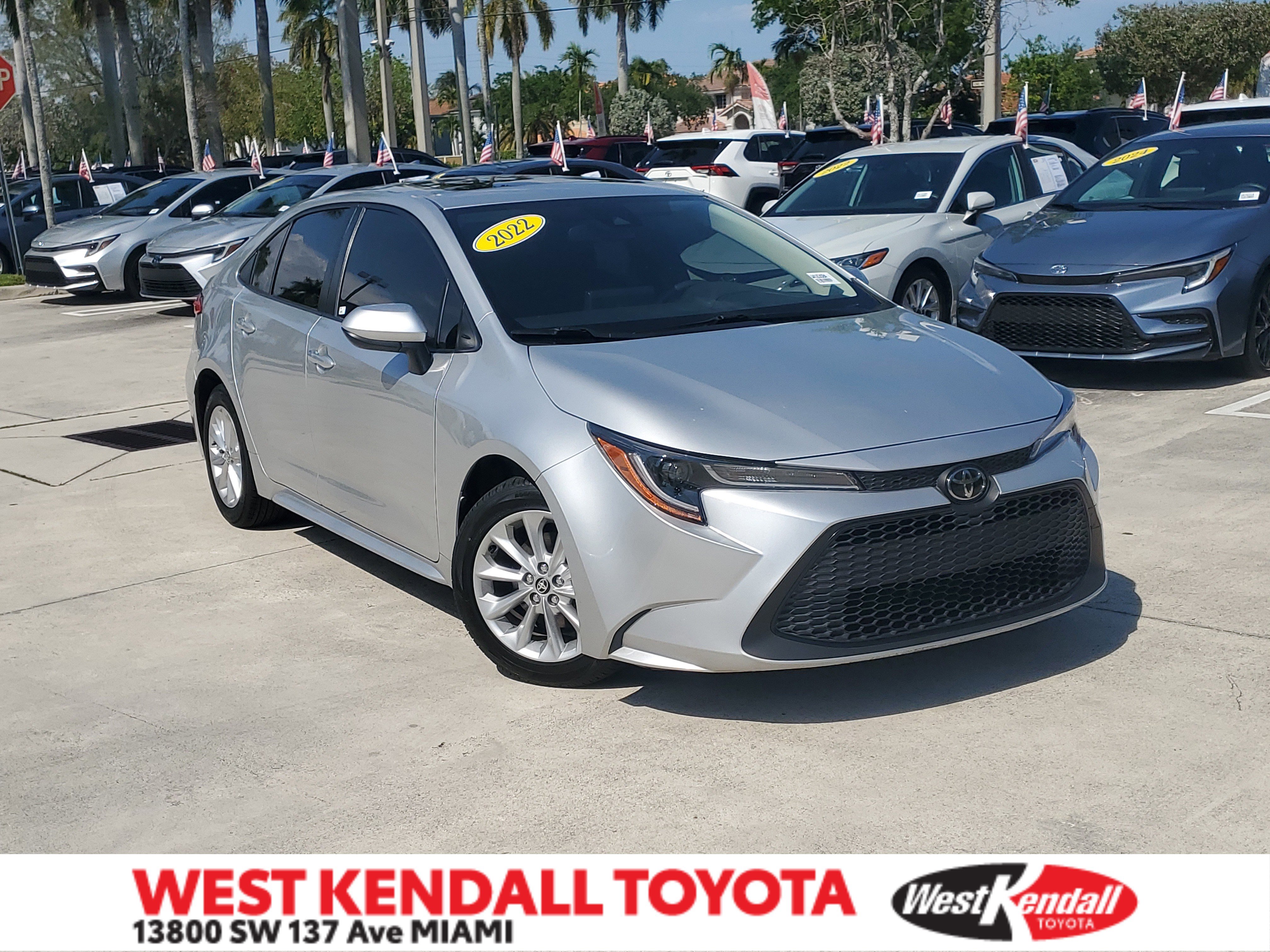 Used 2022 Toyota Corolla LE w/ LE Premium Package FWD video 1