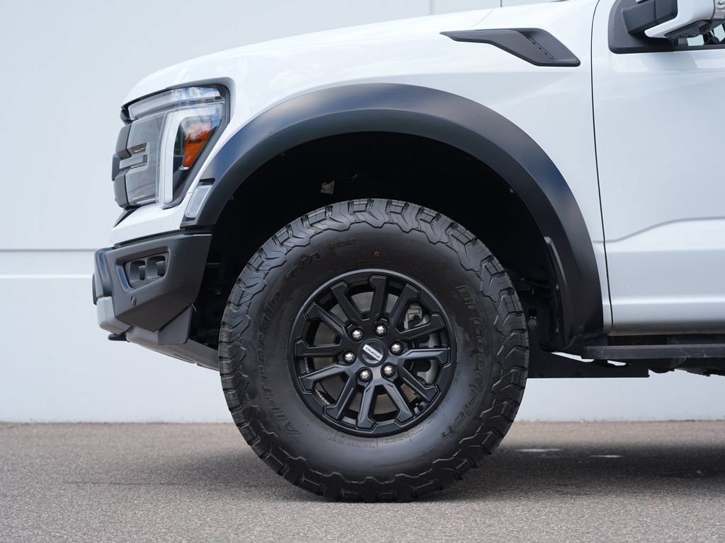 Used 2025 Ford F150 Raptor AWD/4WD image 12