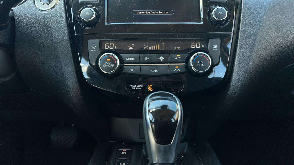 Used 2021 Nissan Rogue Sport SL FWD image 13