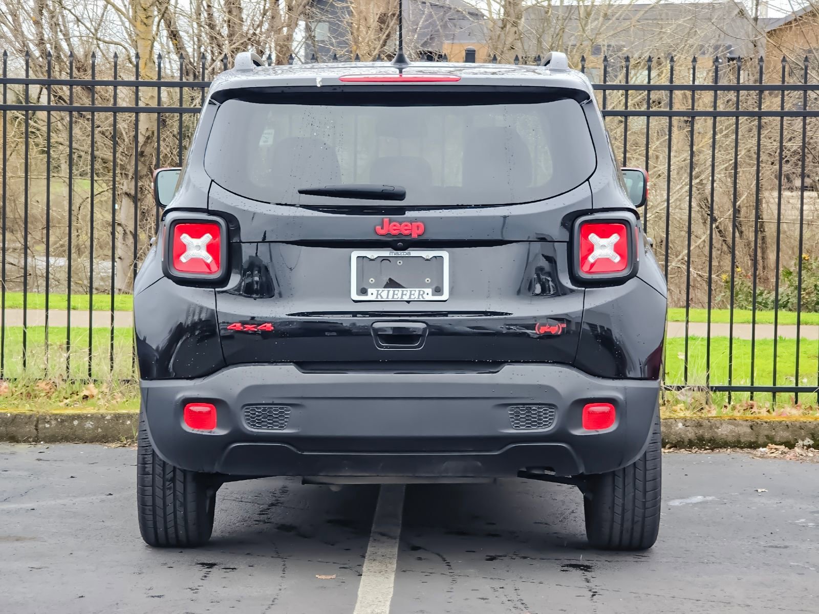 Used 2023 Jeep Renegade Latitude w/ Sun/Sound Group image 5