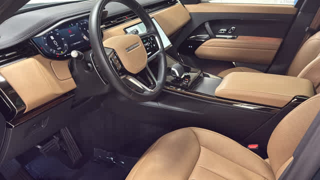 Used 2024 Land Rover Range Rover Sport SE AWD/4WD image 24