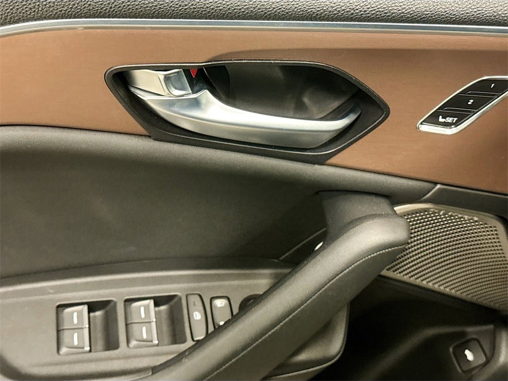 Used 2021 Acura TLX w/ Technology Package image 17