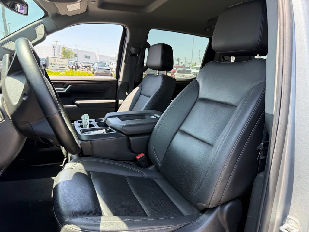 Used 2024 GMC Sierra 1500 SLT AWD/4WD image 5