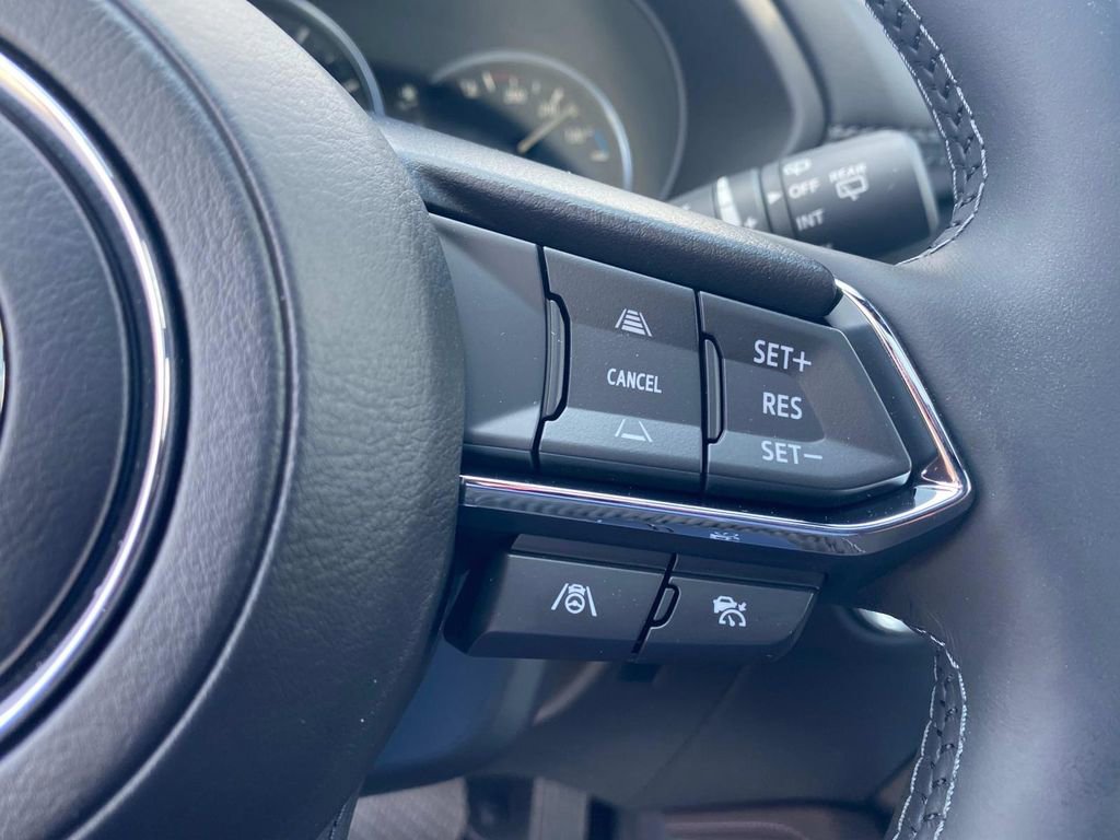 New 2025 MAZDA CX-5 Signature image 17