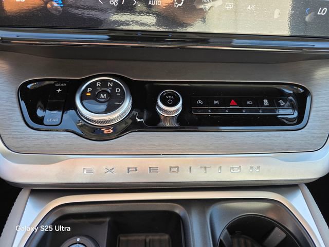 New 2026 Ford Expedition Max Platinum w/ Driver's Package AWD/4WD image 25