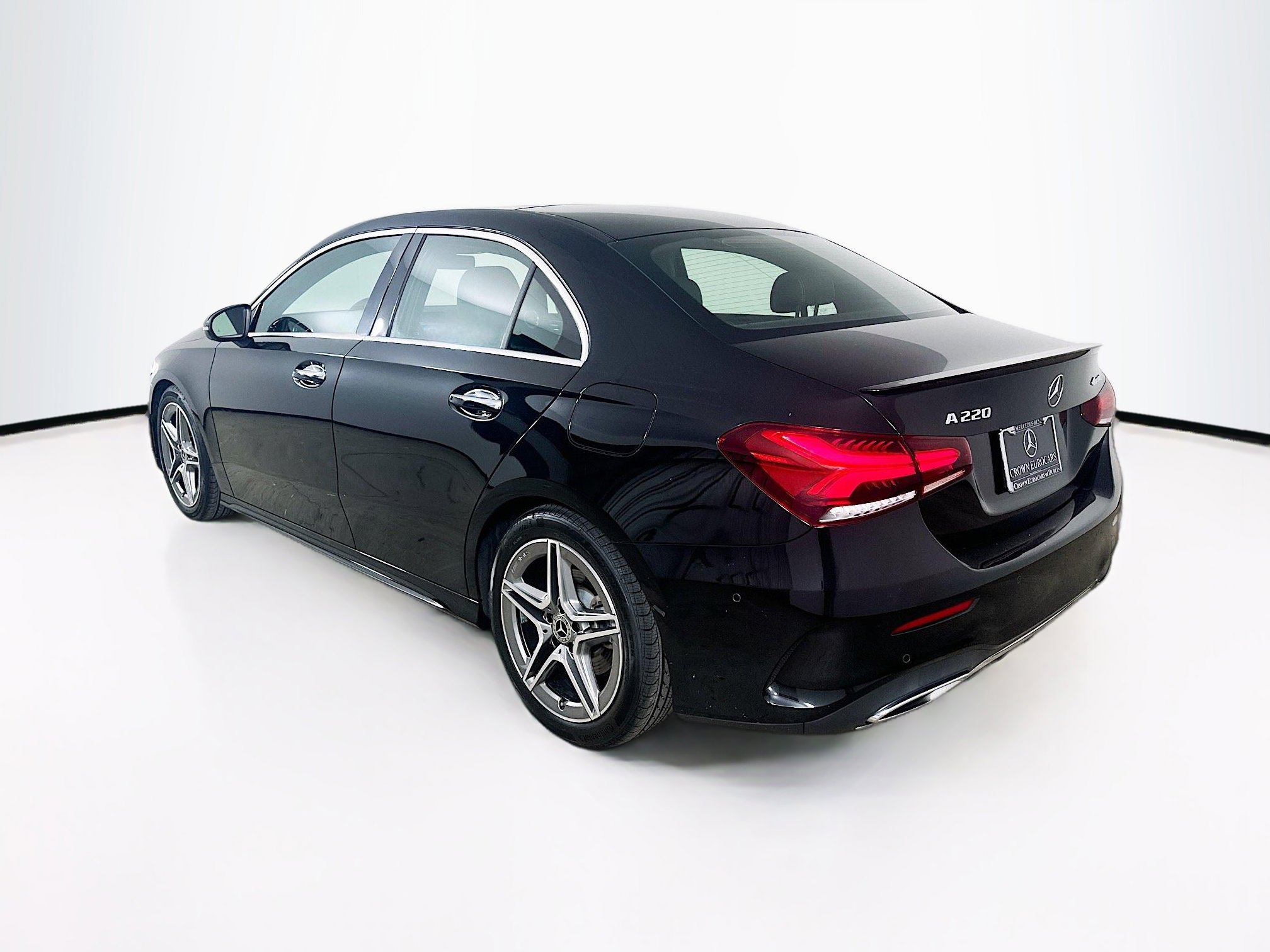 Certified 2022 Mercedes-Benz A 220 4MATIC image 5