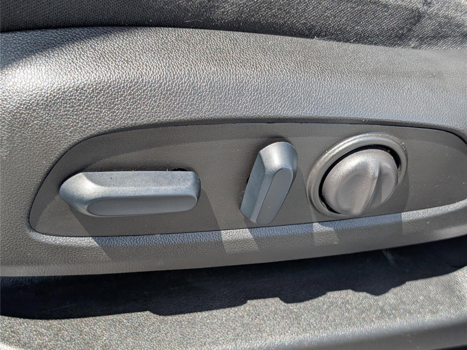 Used 2024 Chevrolet Equinox LT AWD/4WD image 20