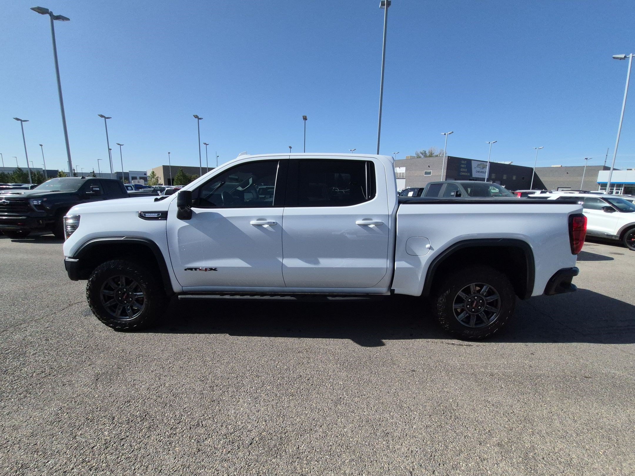 Used 2024 GMC Sierra 1500 AT4X AWD/4WD image 7