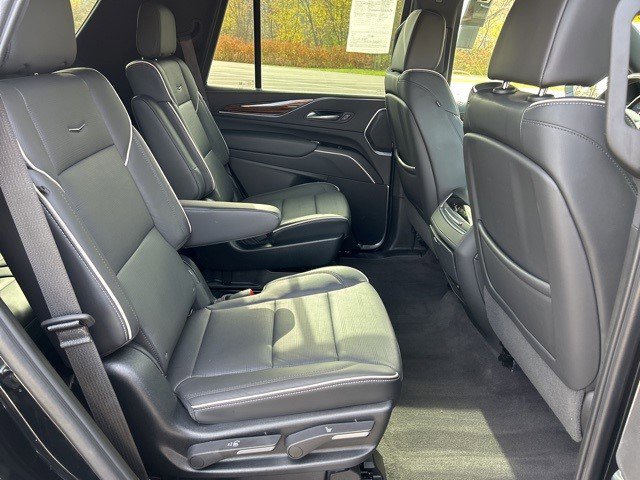 Certified 2023 Cadillac Escalade Premium Luxury image 20