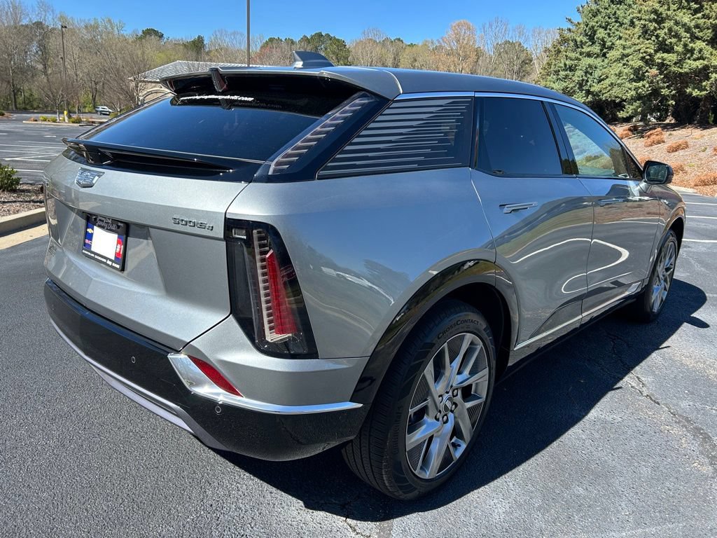 Used 2025 Cadillac Optiq Luxury 1 AWD/4WD image 25