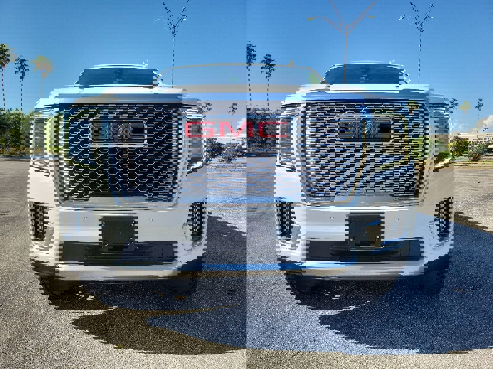 Certified 2021 GMC Yukon Denali w/ Denali Premium Package RWD image 3