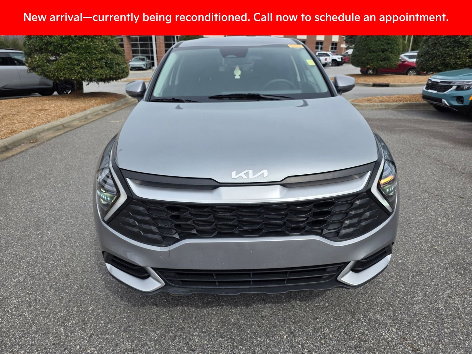 Used 2025 Kia Sportage LX image 8