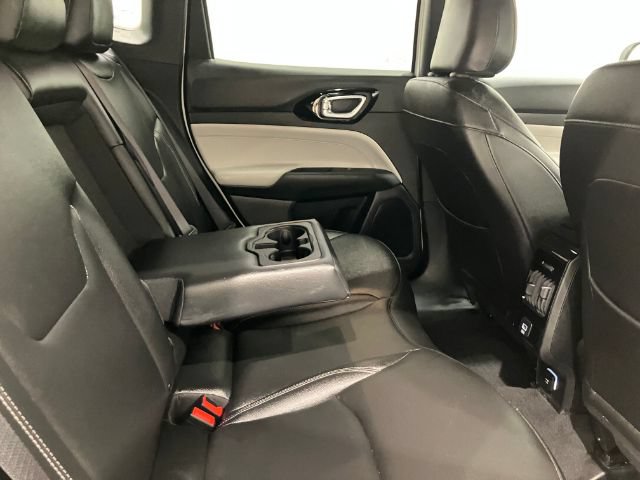 Used 2025 Jeep Compass Limited AWD/4WD image 47
