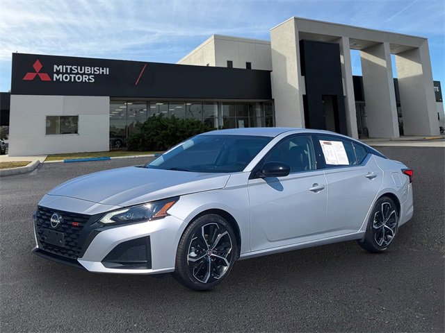 Used 2024 Nissan Altima 2.5 SR