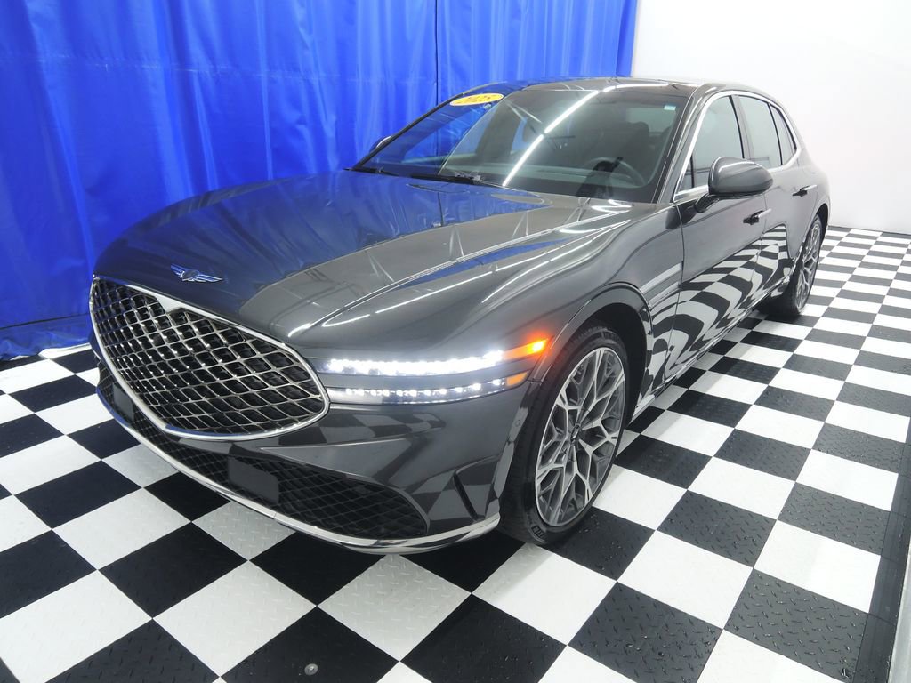 Used 2025 Genesis G90 3.5T AWD/4WD image 3