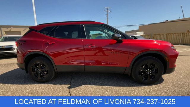 Used 2024 Chevrolet Blazer LT w/ Convenience Package FWD image 9