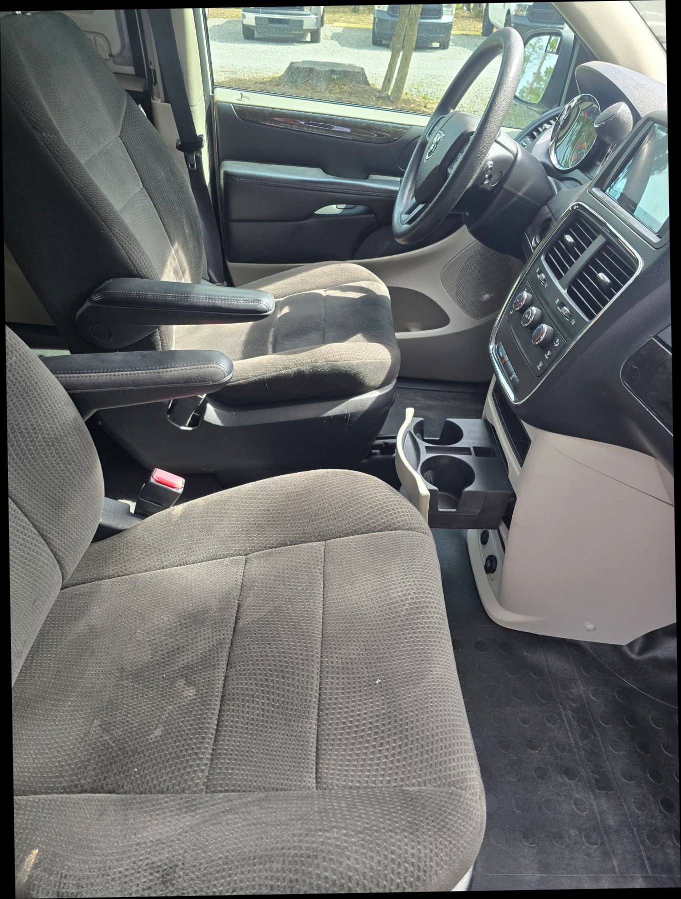 Used 2012 RAM C/V image 7