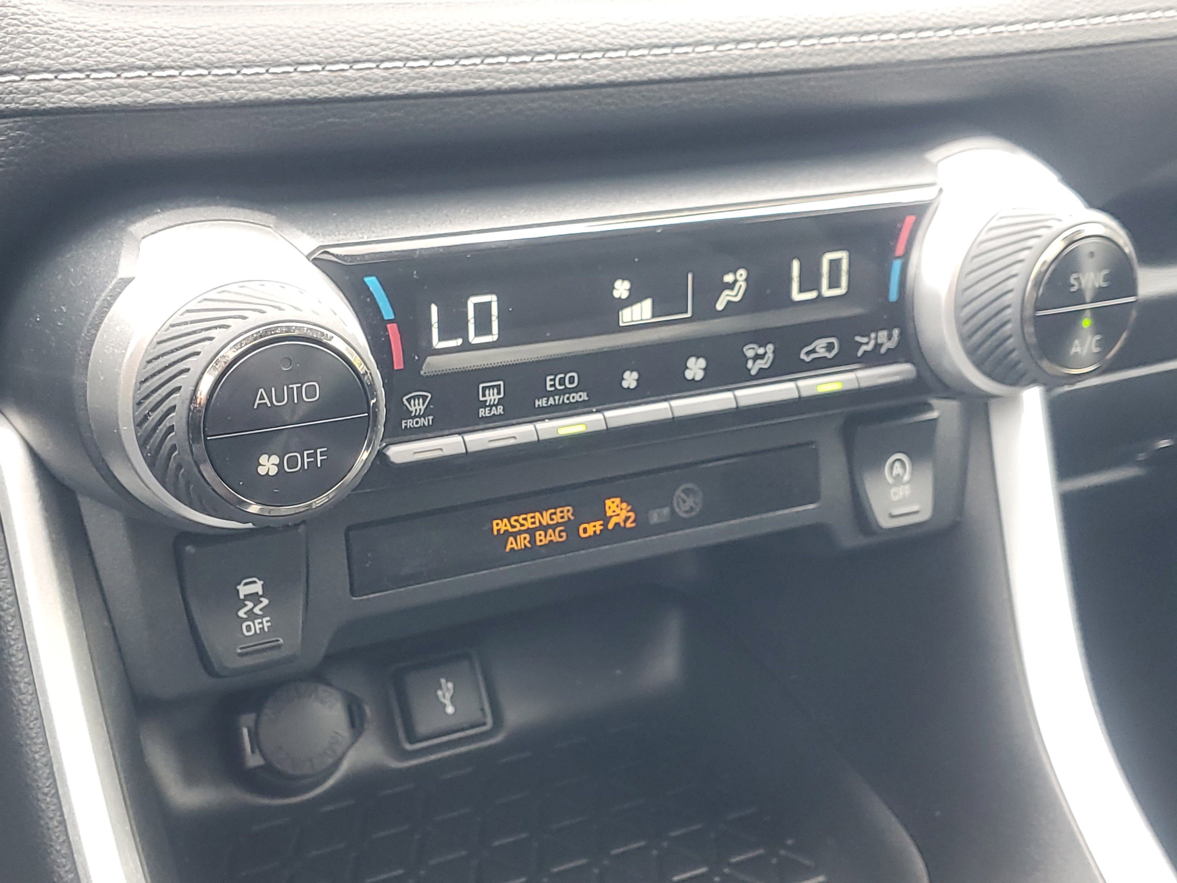 Certified 2022 Toyota RAV4 XLE w/ Convenience Package image 30