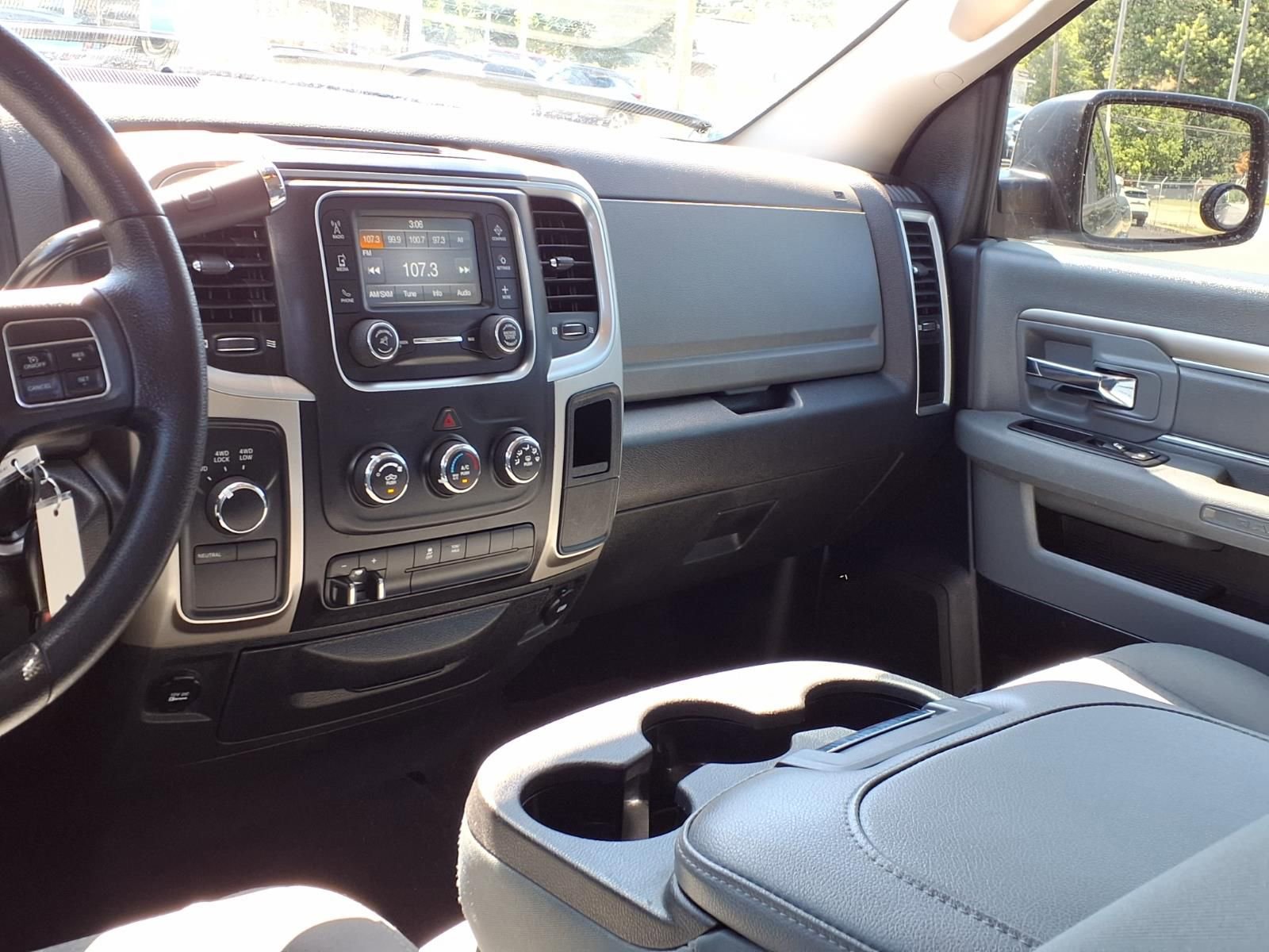 Used 2017 RAM 2500 SLT AWD/4WD image 7