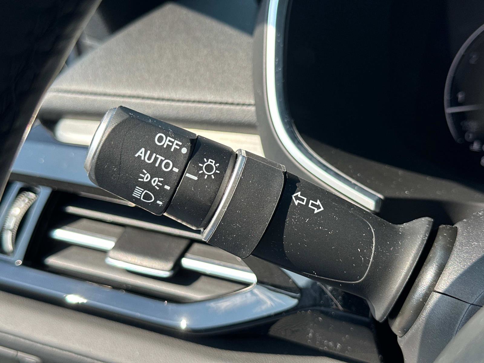 Certified 2025 Acura MDX 3.5L Technology Package image 28