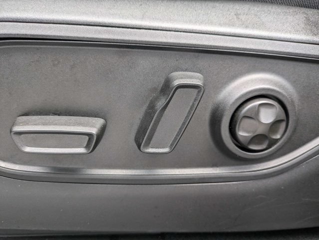 Used 2025 Jeep Grand Cherokee L Limited RWD image 22