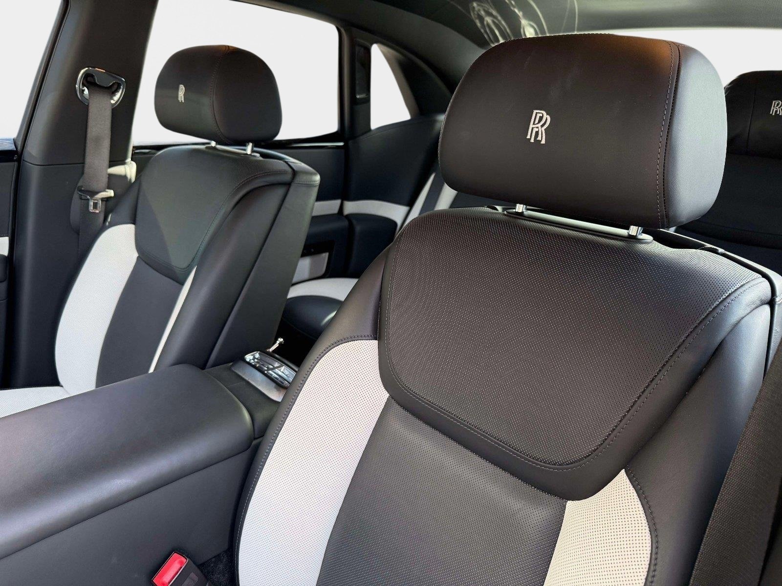 Used 2020 Rolls-Royce Ghost RWD image 44