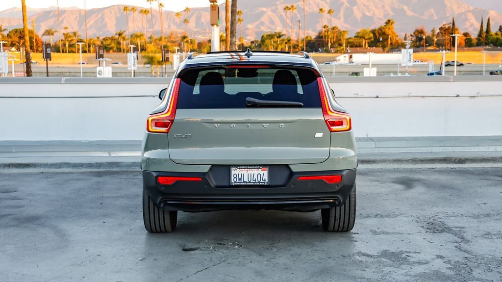 Used 2021 Volvo XC40 P8 Recharge image 8