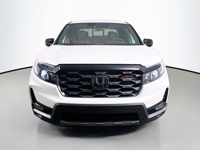 Used 2025 Honda Ridgeline TrailSport image 2