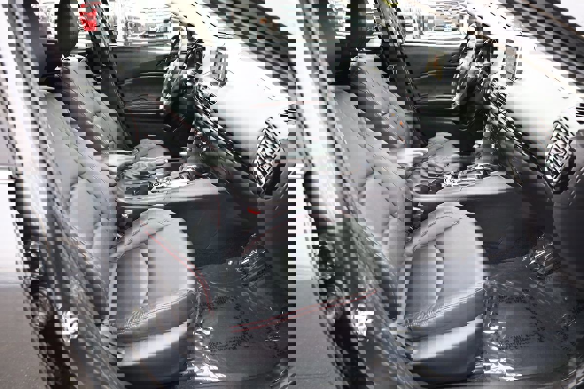 Used 2016 MAZDA MAZDA3 i Grand Touring image 16