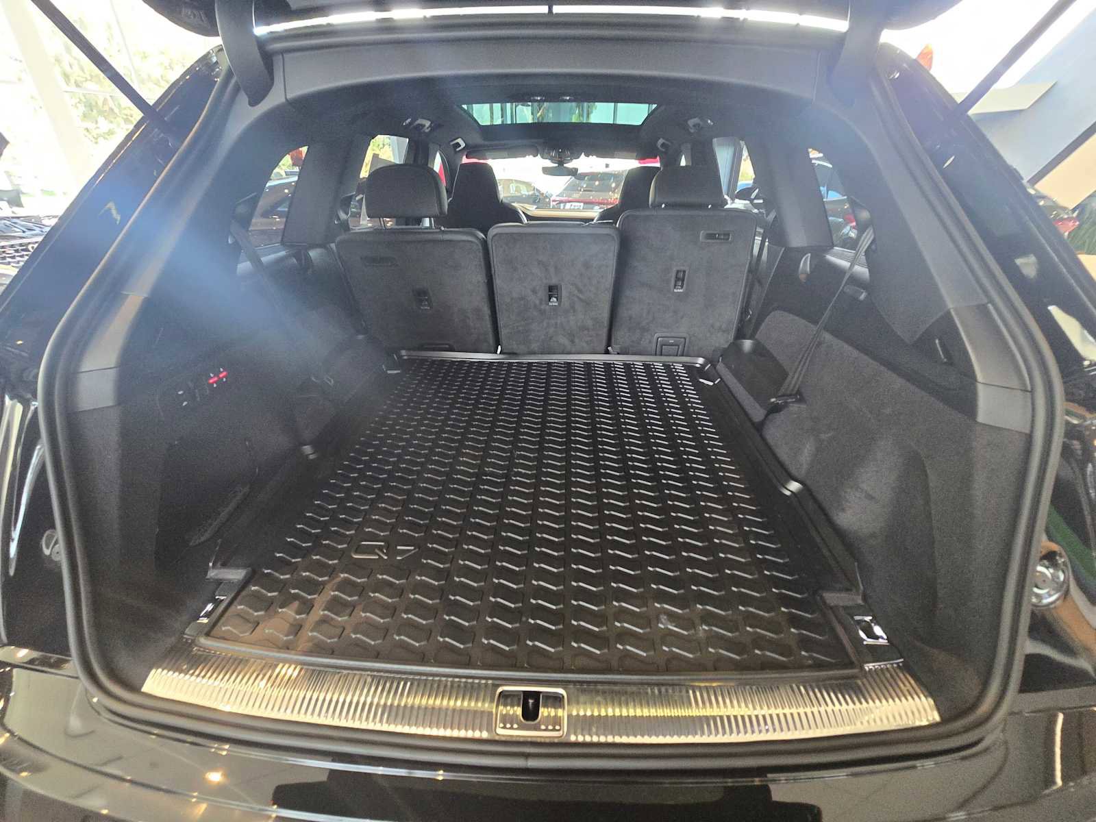 New 2025 Audi SQ7 Premium Plus image 18