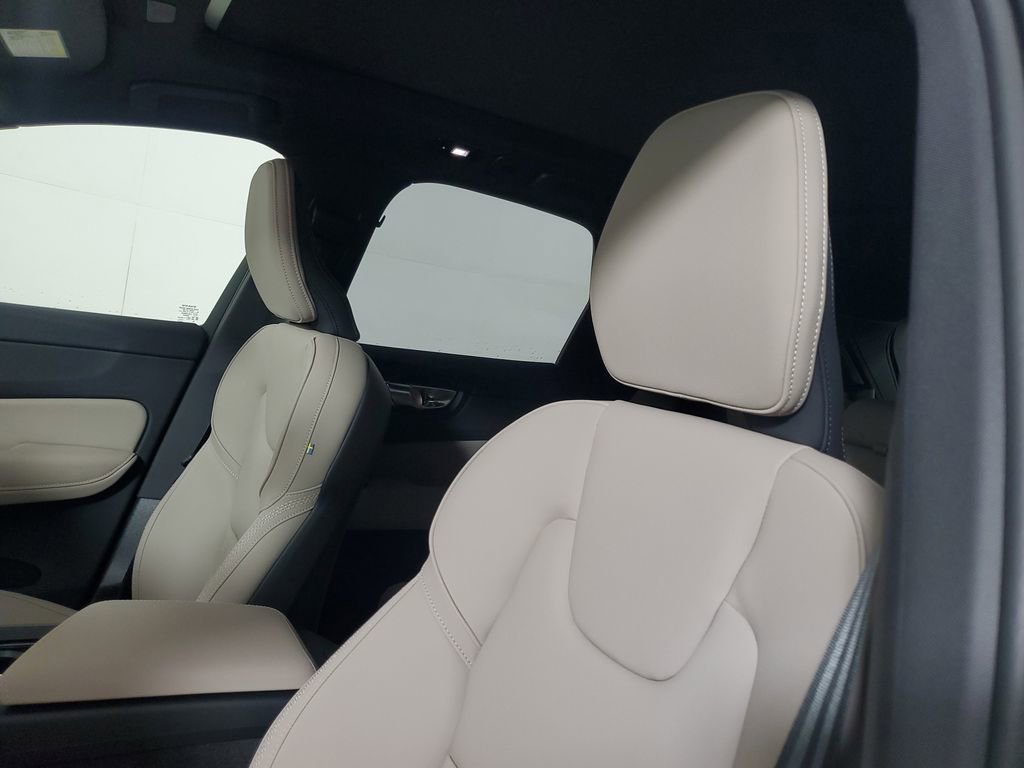 New 2026 Volvo XC60 T8 Plus w/ Protection Package Premier image 23