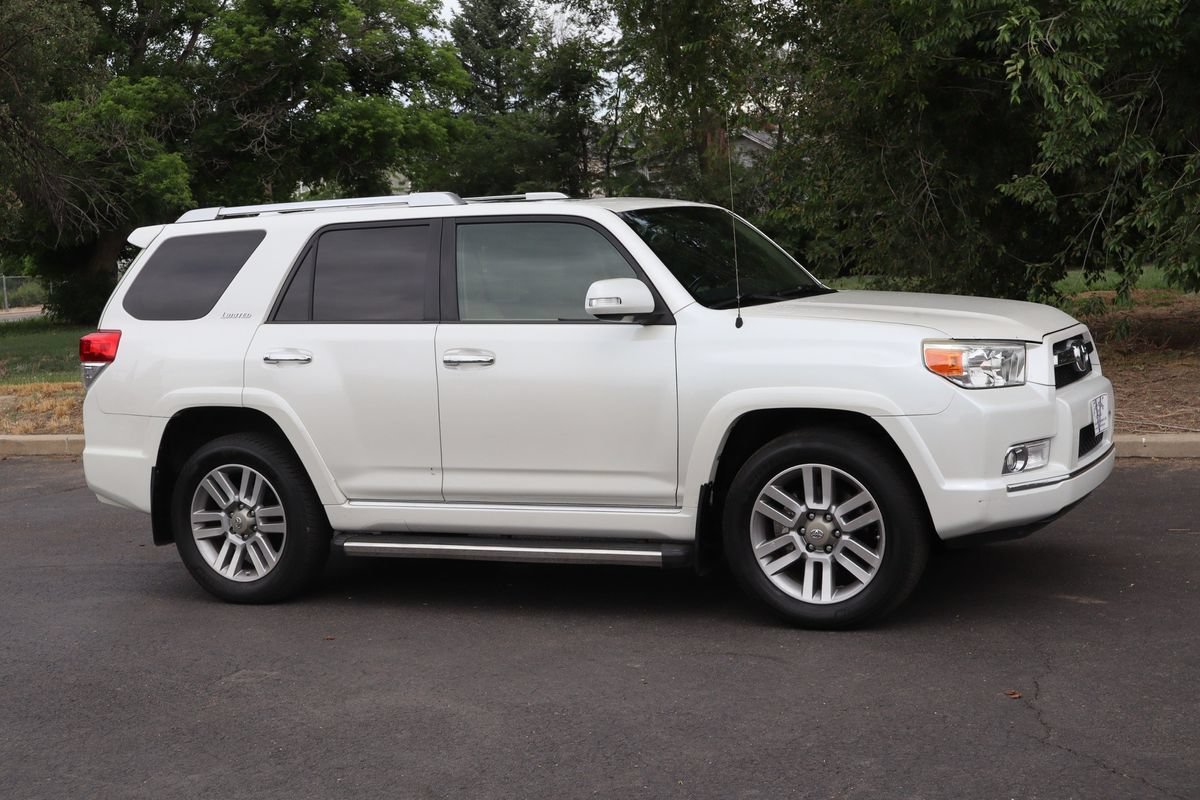 Used 2011 Toyota 4Runner Limited AWD/4WD image 2