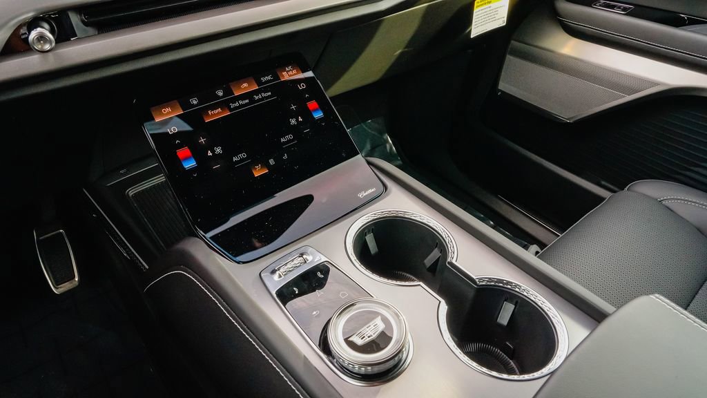 New 2026 Cadillac Vistiq Sport image 18