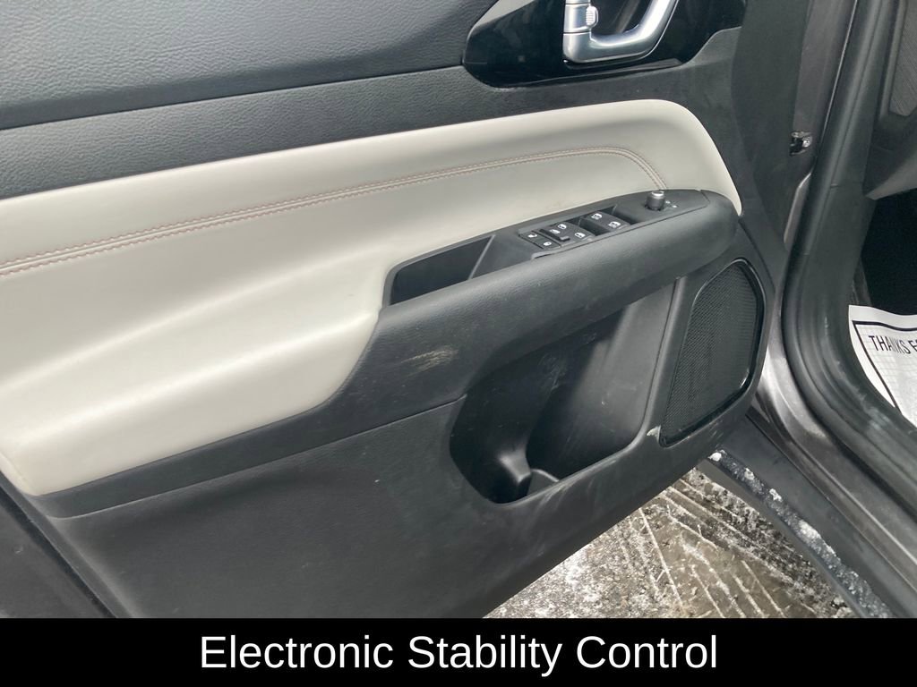 Used 2022 Jeep Compass Limited image 13