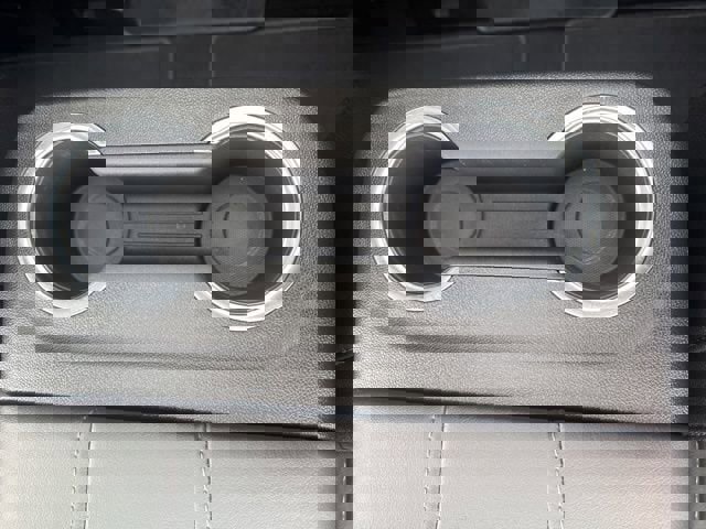 Used 2022 Chevrolet Suburban LT w/ LT Signature Plus Package image 22