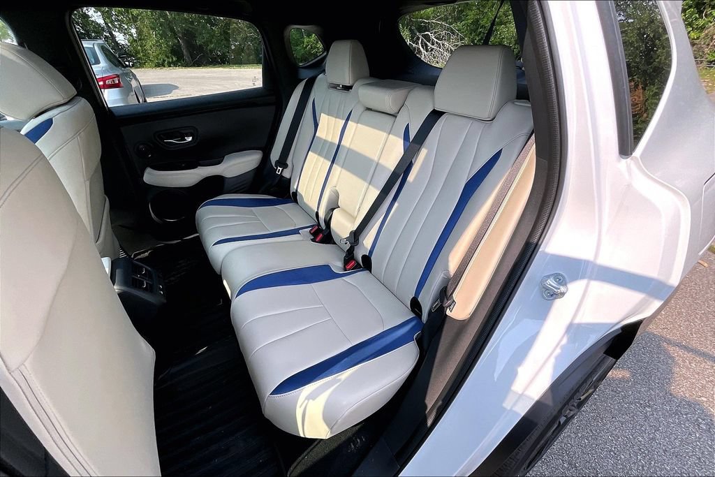 New 2025 Acura ADX A-Spec w/ Advance Package FWD image 15