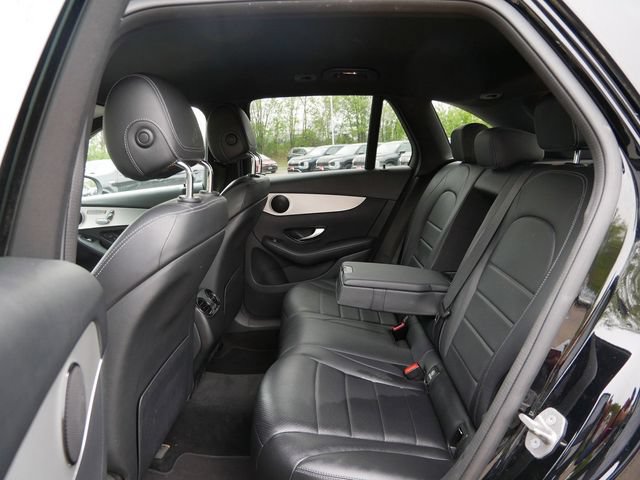 Used 2019 Mercedes-Benz GLC 300 4MATIC image 12