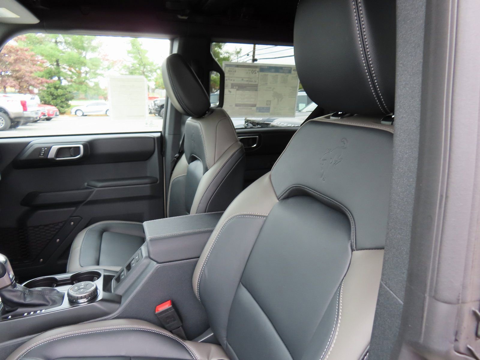 New 2025 Ford Bronco Outer Banks image 17