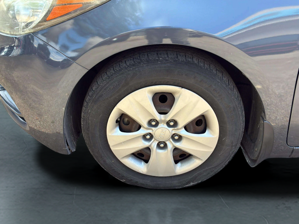 Used 2016 Kia Forte LX FWD image 39
