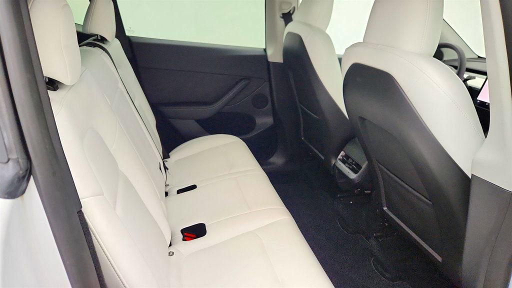 Used 2023 Tesla Model Y AWD image 27