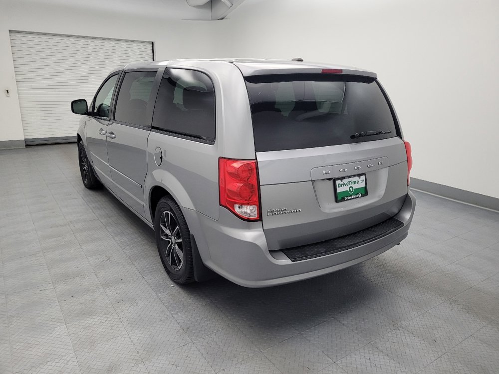 Used 2016 Dodge Grand Caravan SE FWD image 5