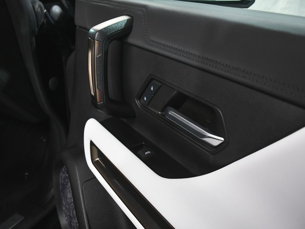 Used 2025 GMC Hummer EV 2X w/ Extreme Off-Road Package AWD/4WD image 17